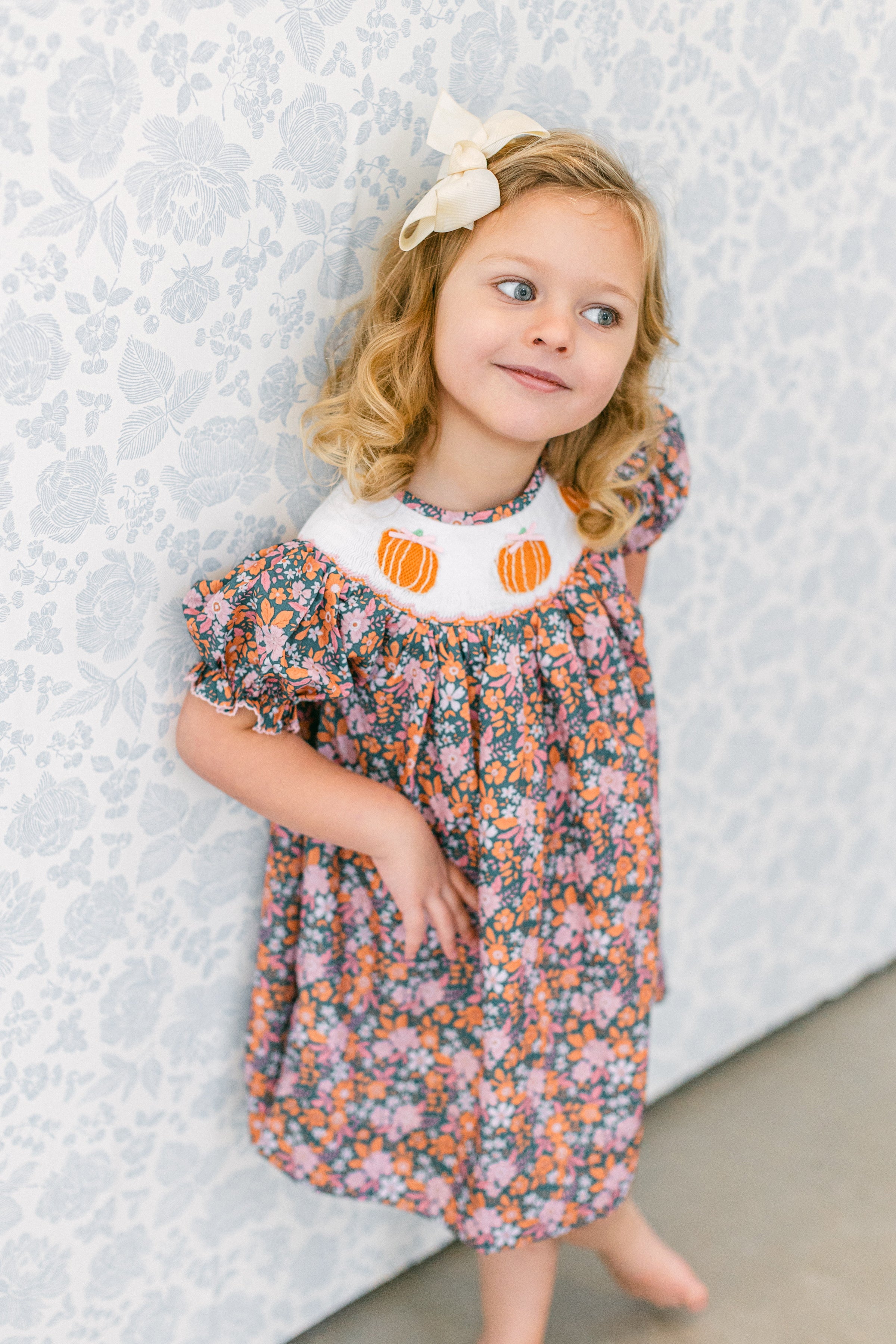 Boutique Clothing Thanksgiving Little Girl Outfits Easter Long Sleeve Dress  Girls White Pleated Dress/ Long Sleeve