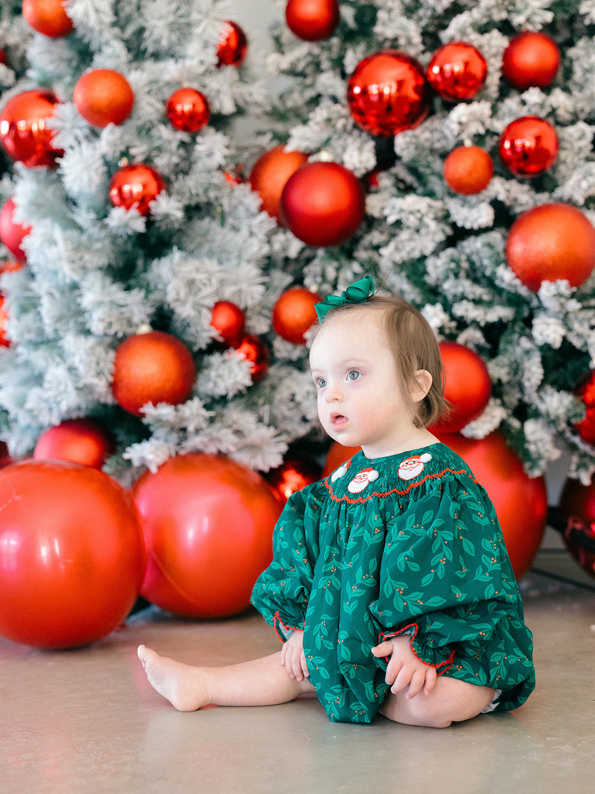 Holly Santa Bubble